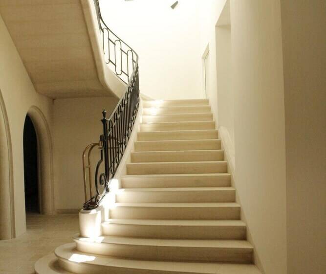 Отель College Des Doctrinaires