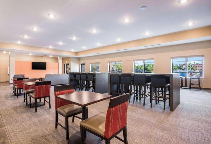 ホテル Comfort Suites Marysville Columbus  Northwest
