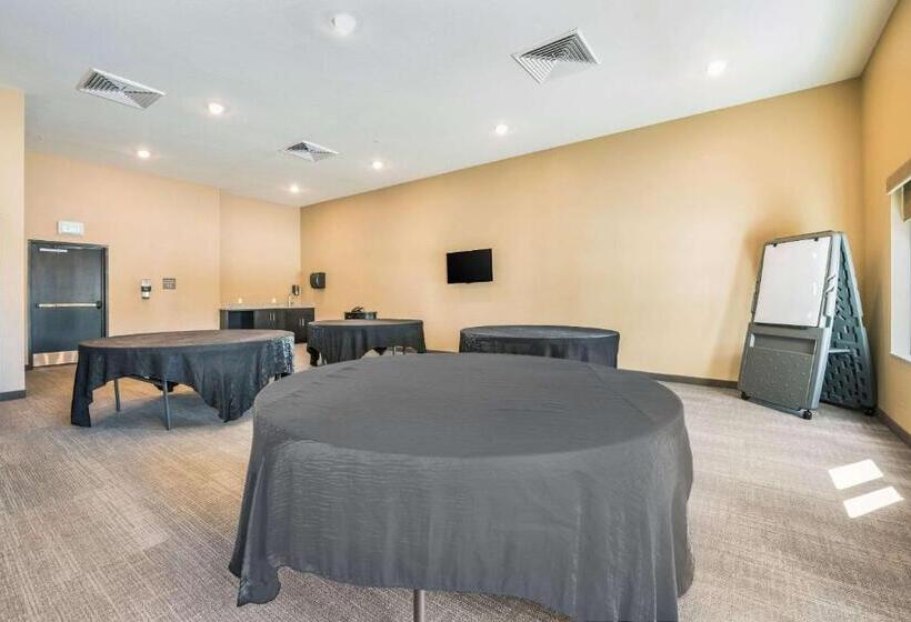 ホテル Comfort Suites Marysville Columbus  Northwest