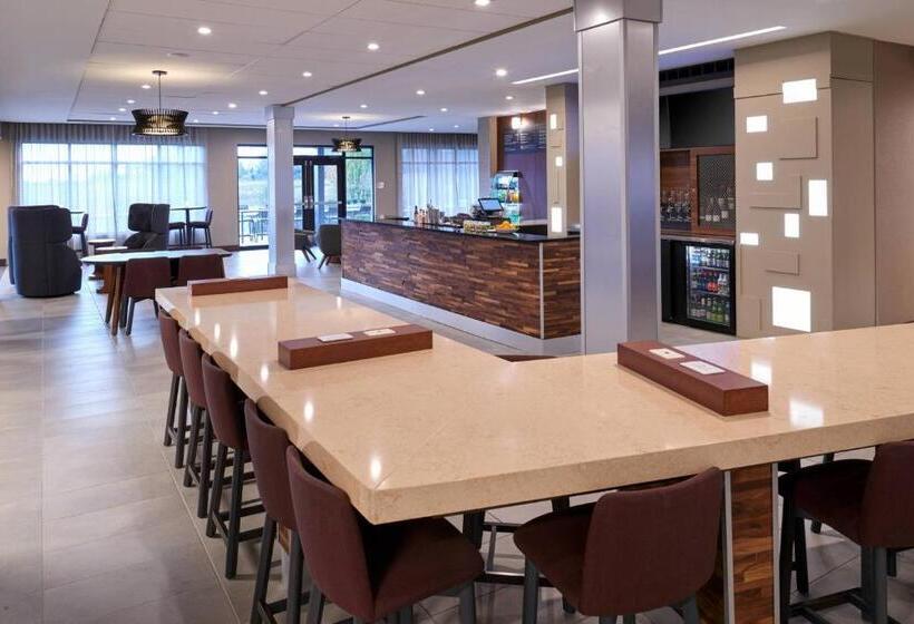 호텔 Courtyard By Marriott Jackson