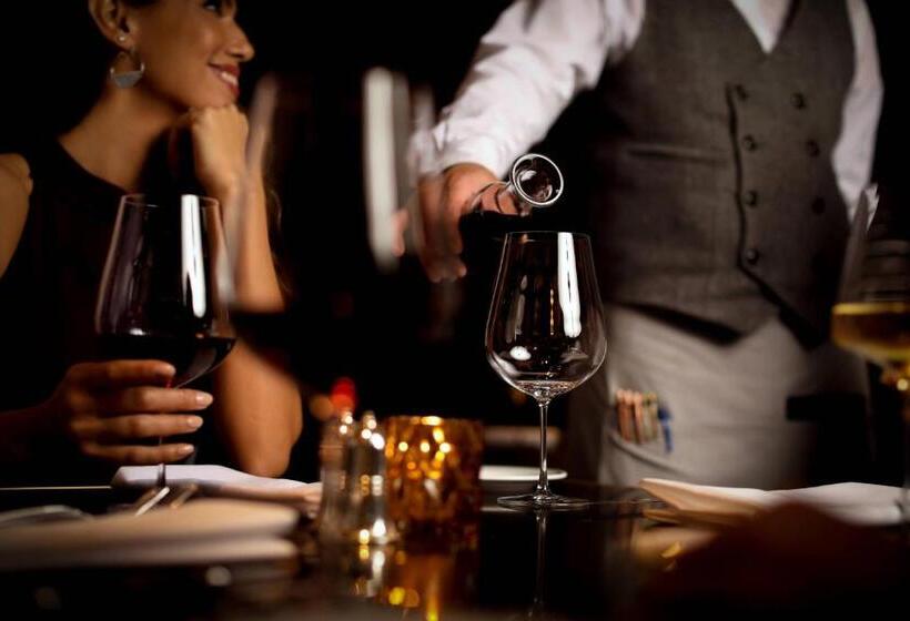 هتل Distil, Autograph Collection