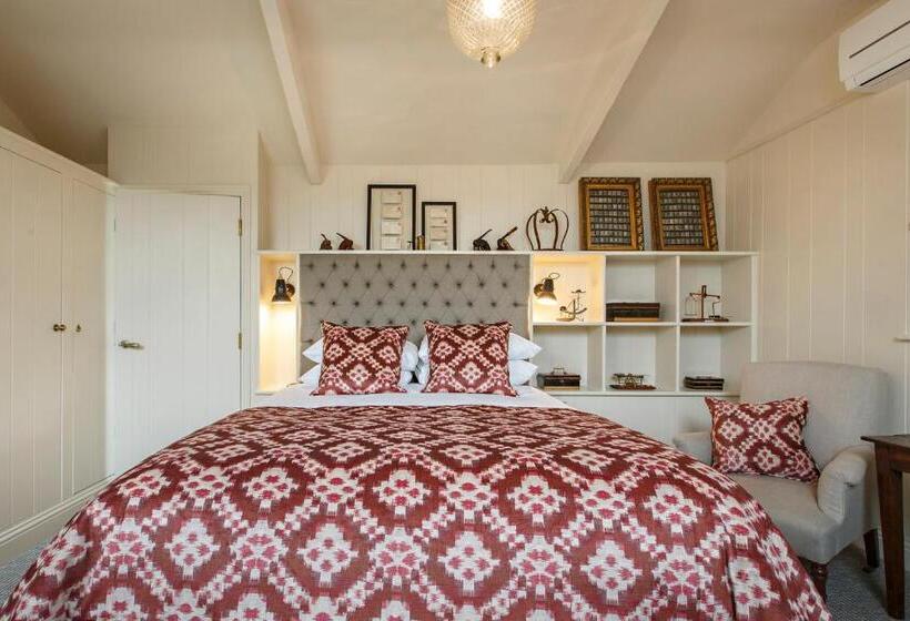 فندق Ffolkes Arms