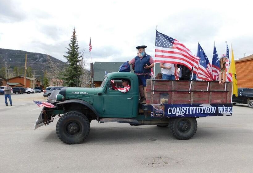 فندق Grand View Mountain Lodge