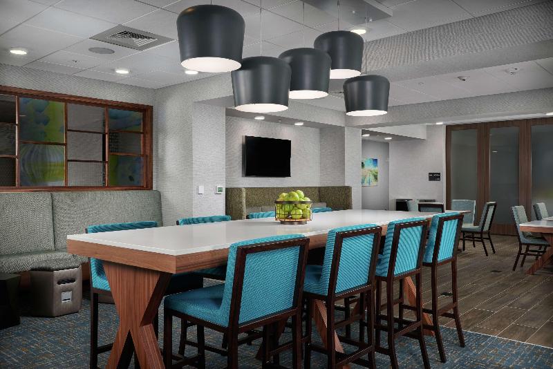 فندق Hampton Inn By Hilton Burley