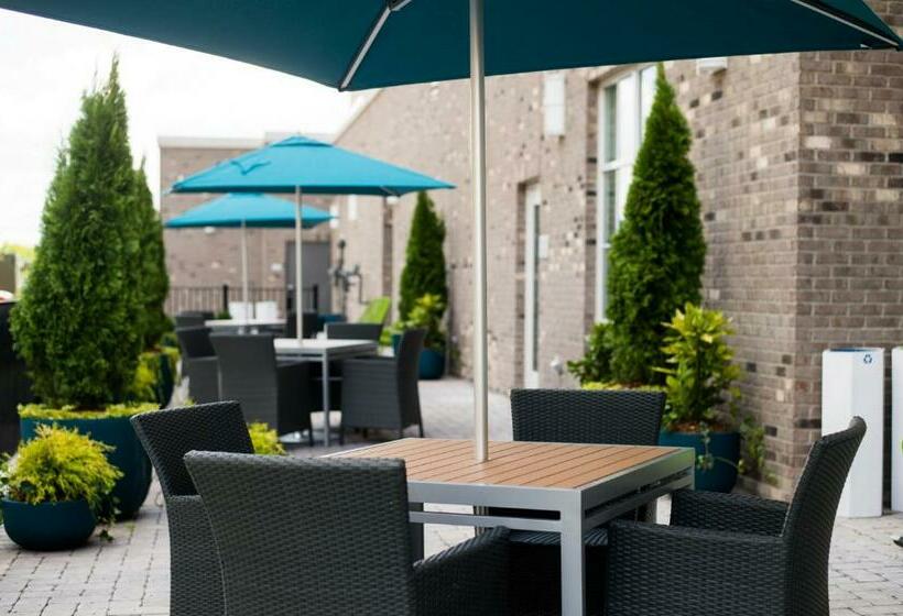 فندق Hampton Inn & Suites Nashville North Skyline