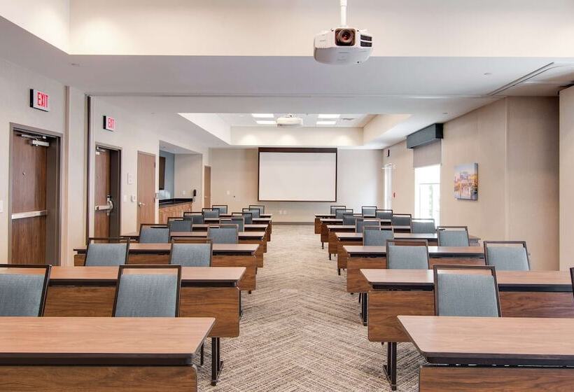 فندق Hampton Inn & Suites Nashville North Skyline