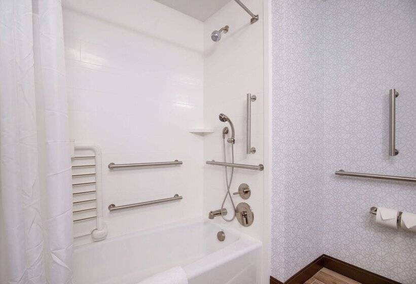 فندق Hampton Inn & Suites Nashville North Skyline