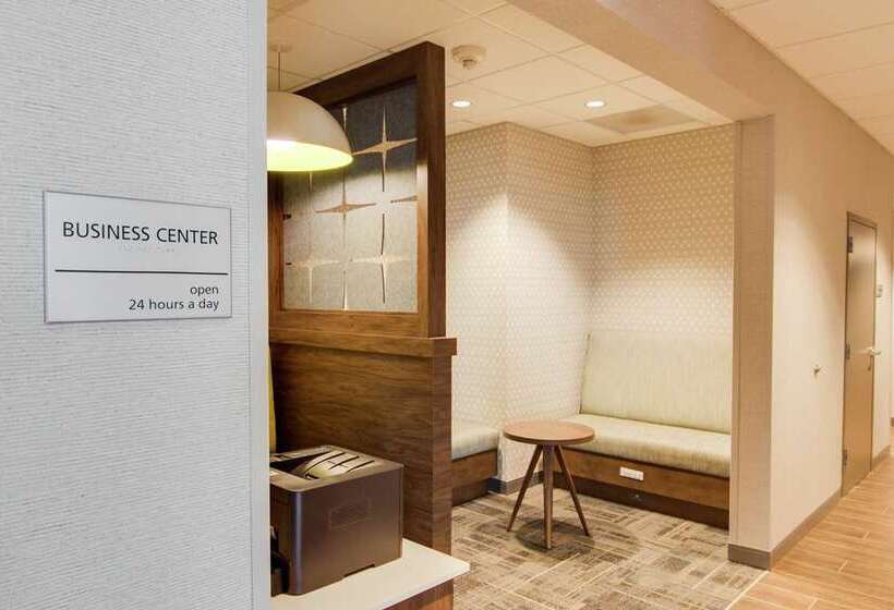 فندق Hampton Inn & Suites Nashville North Skyline