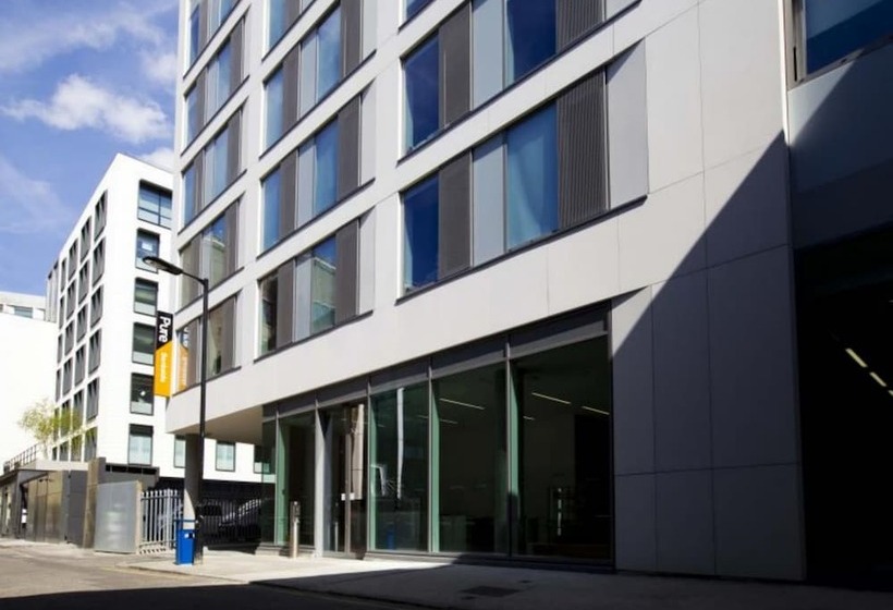 בית מלון כפרי Hashtag Bankside Campus Accommodation