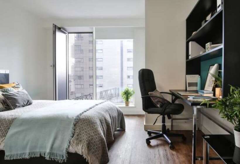 בית מלון כפרי Hashtag Bankside Campus Accommodation