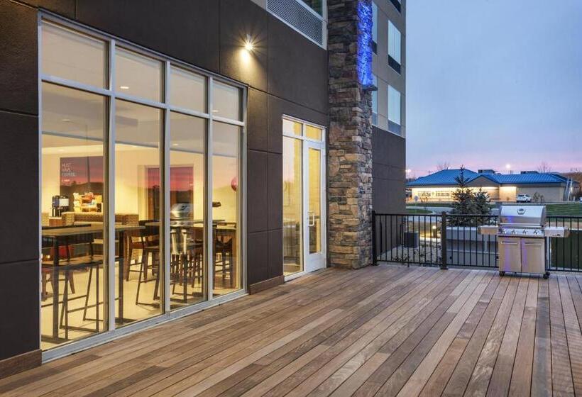 فندق Holiday Inn Express & Suites   Hudson I 94, An Ihg