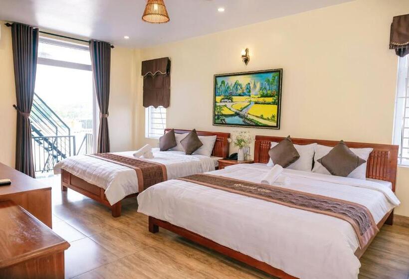 هتل Orchid Riverside Villa