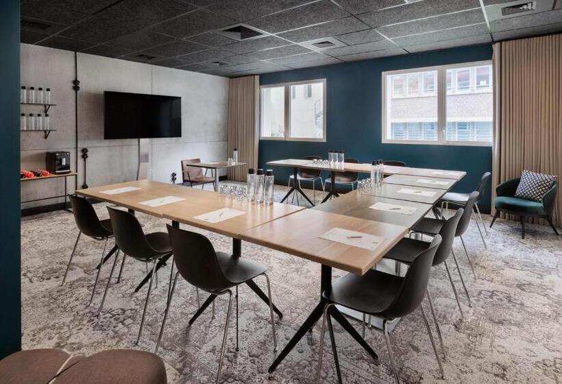 בית מלון כפרי Ibis Styles Amiens Centre