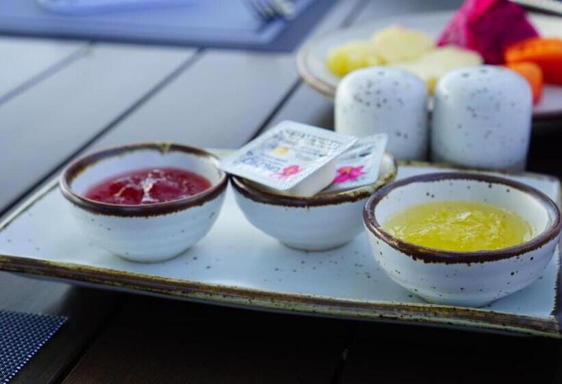 فندق Khanom Beach Resort And Spa