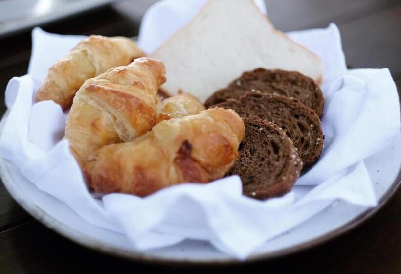 Отель Khanom Beach Resort And Spa