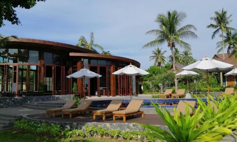 호텔 Khanom Beach Resort And Spa