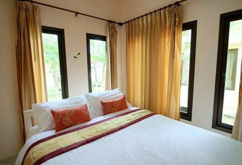 فندق Khumphyazaw Resort