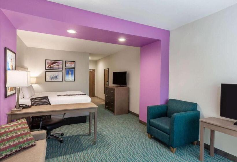 فندق La Quinta Inn & Suites By Wyndham Lafayette Oil Center