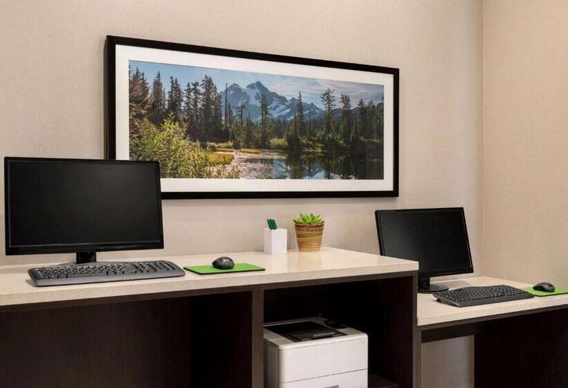 فندق La Quinta Inn & Suites By Wyndham Burlington