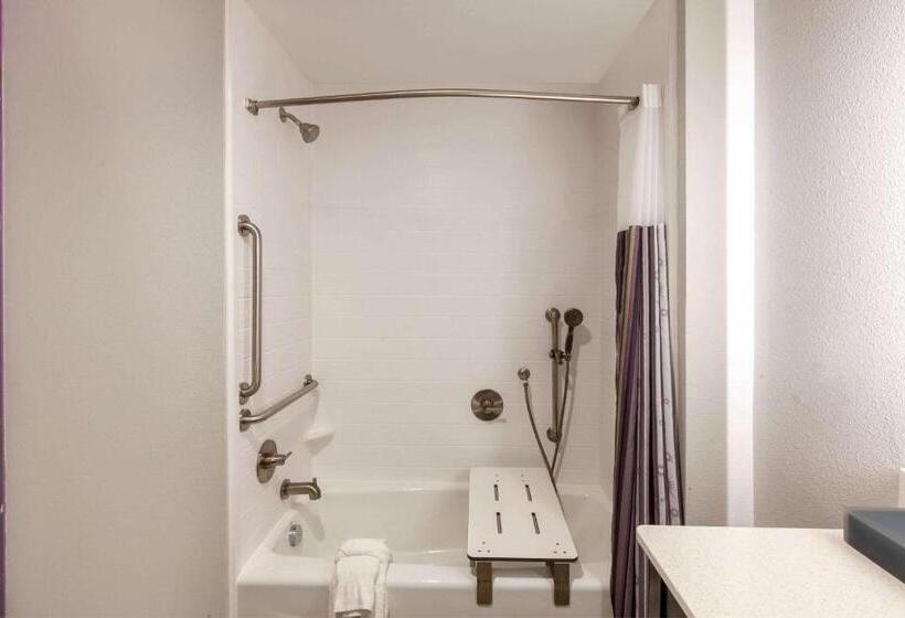 هتل La Quinta Inn & Suites By Wyndham Lafayette Oil Center