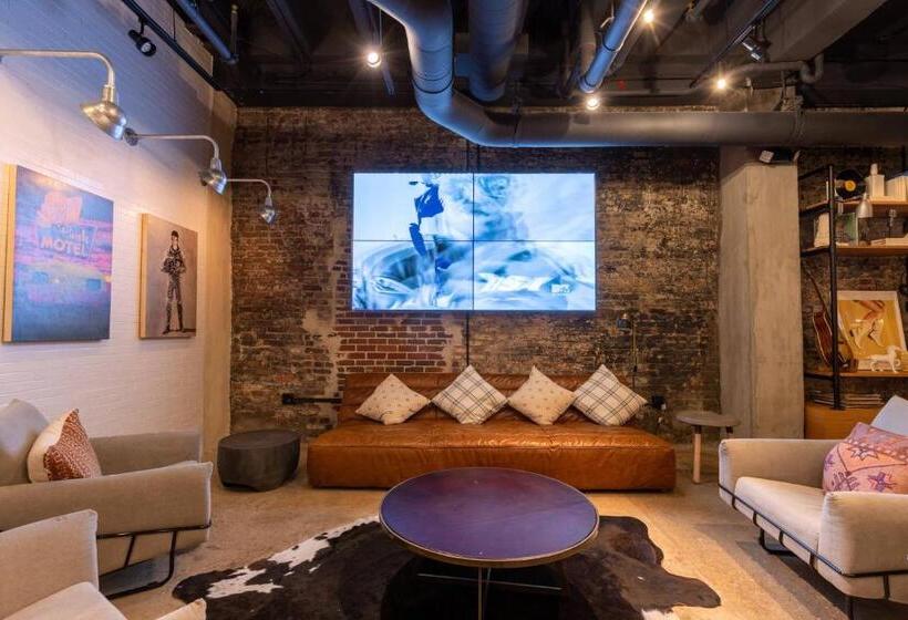 هتل Moxy Nashville Downtown