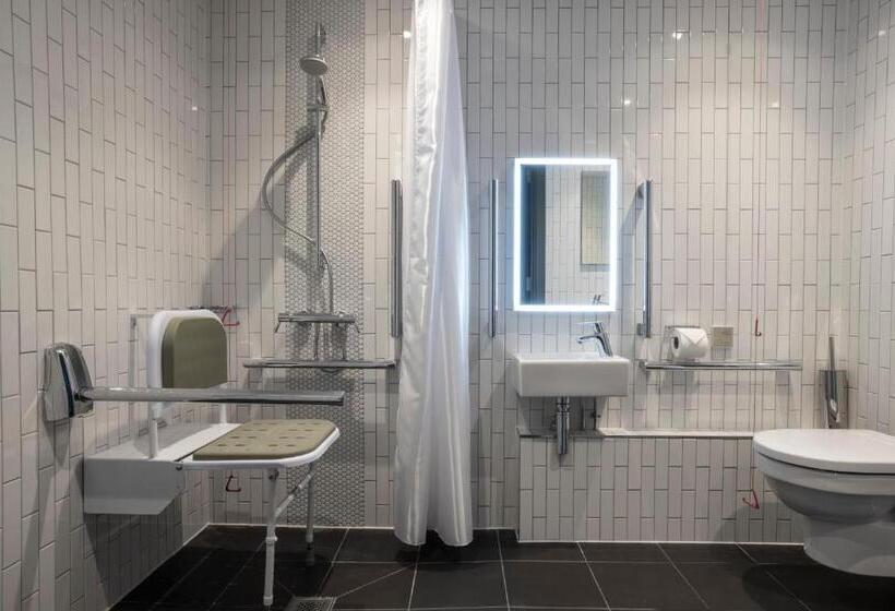 בית מלון כפרי Point A Kensington Olympia