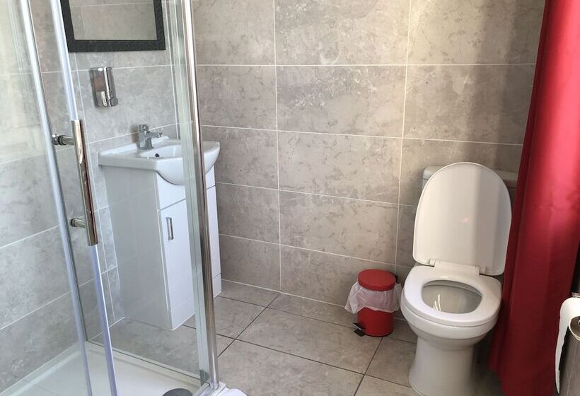 בית מלון כפרי Red Roomz