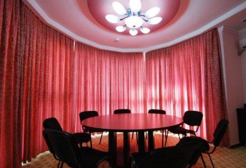 فندق Royal Nukus