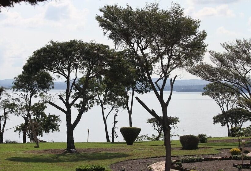 هتل Samuka Island Retreat