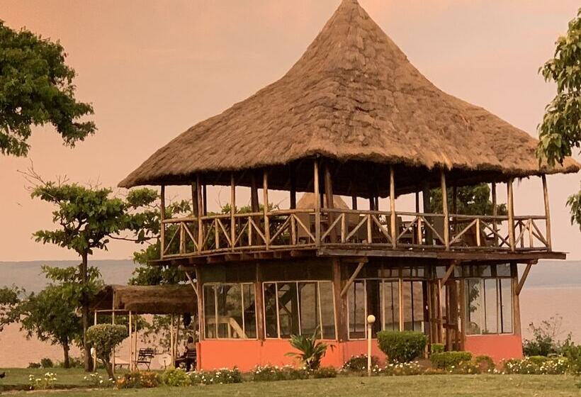 هتل Samuka Island Retreat