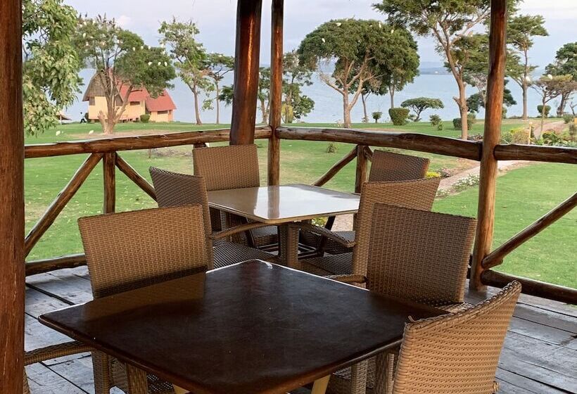 هتل Samuka Island Retreat