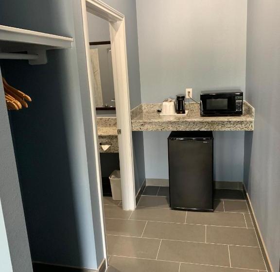 هتل Scottish Inns And Suites Scarsdale