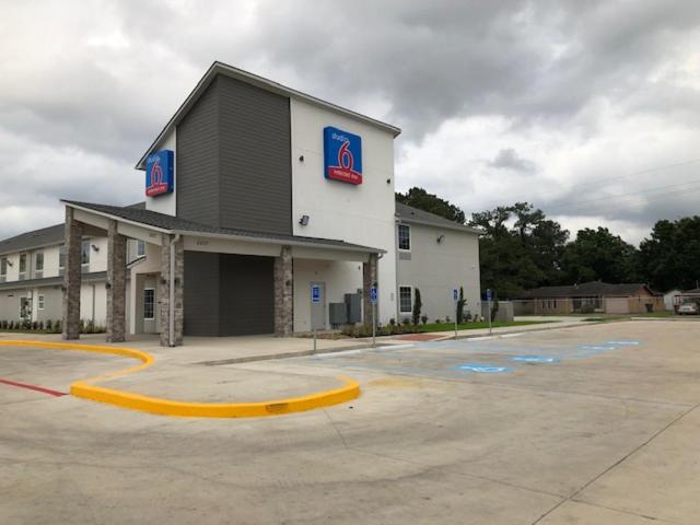 هتل Studio 6 Lake Charles