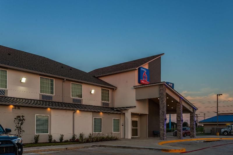 هتل Studio 6 Lake Charles