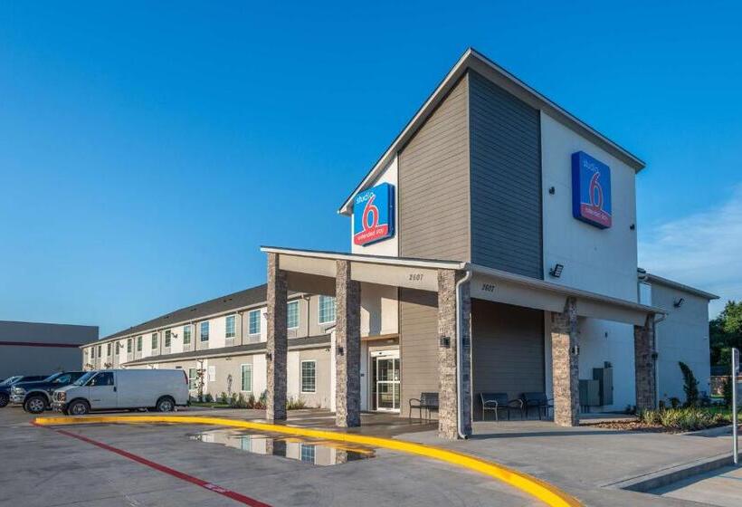 هتل Studio 6 Lake Charles