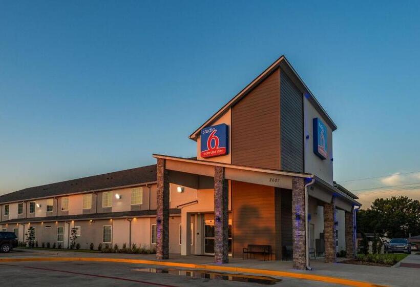 هتل Studio 6 Lake Charles