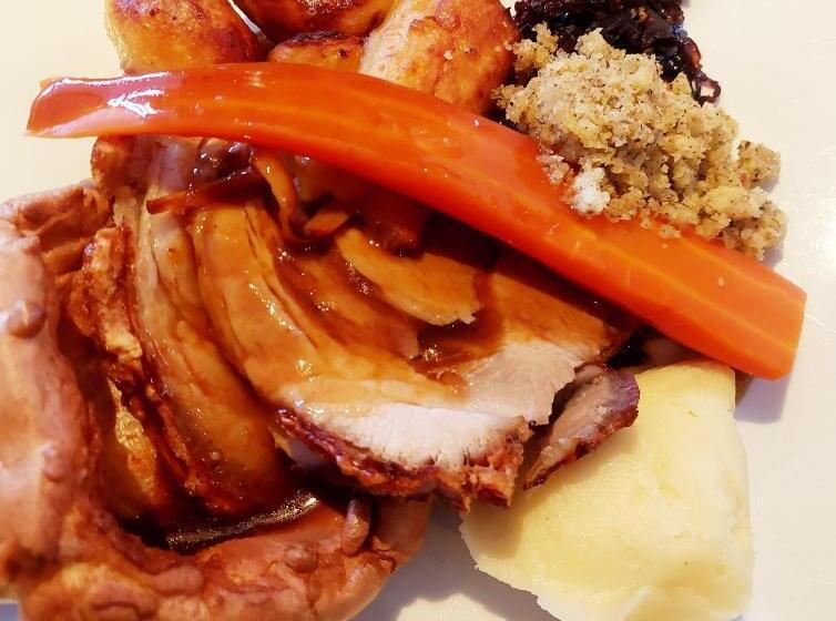 בית מלון כפרי The Black Lion Royal