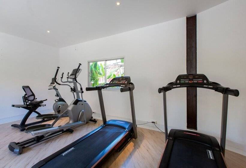 בית מלון כפרי Venice Sea View Resort