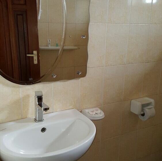 هتل Western Meridian