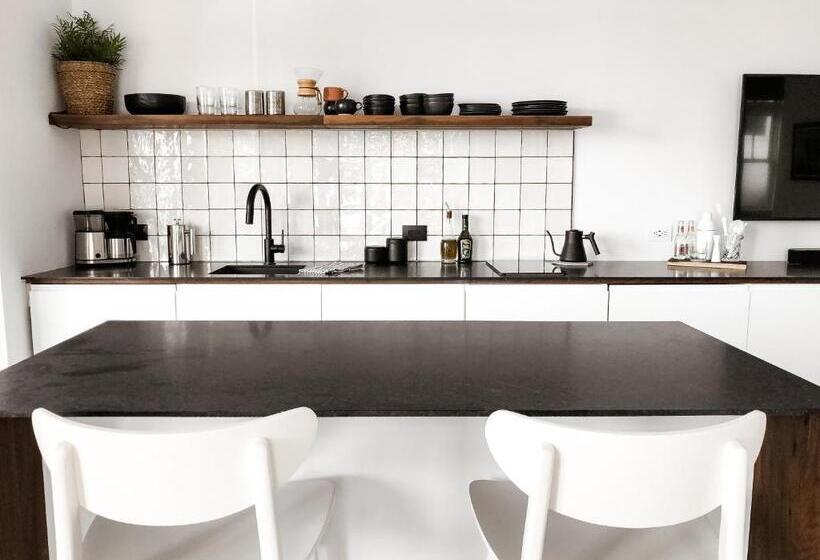 Lokal Hotel Cape May