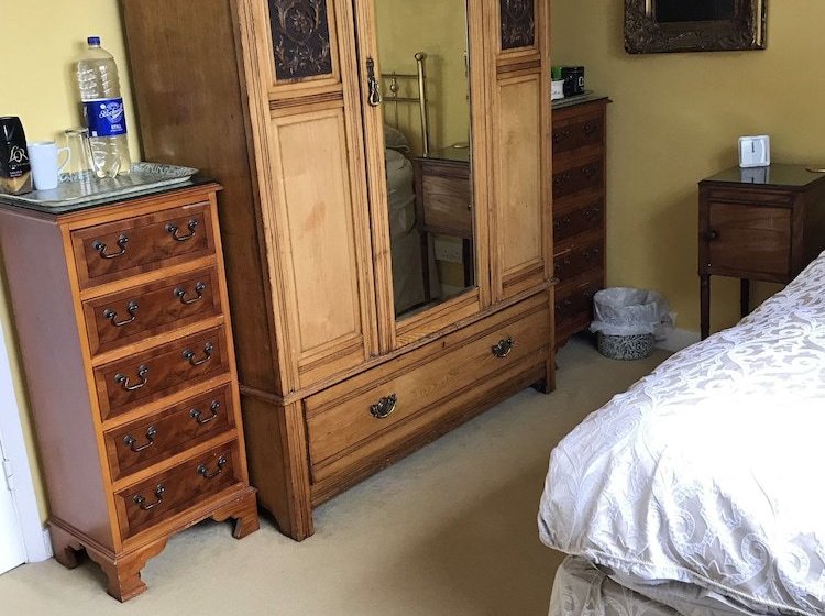 Lolas Bed And Breakfast