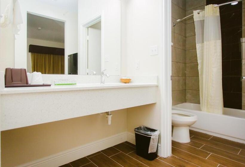 Мотель Scottish Inn & Suites