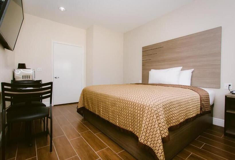 מוטל Scottish Inn & Suites