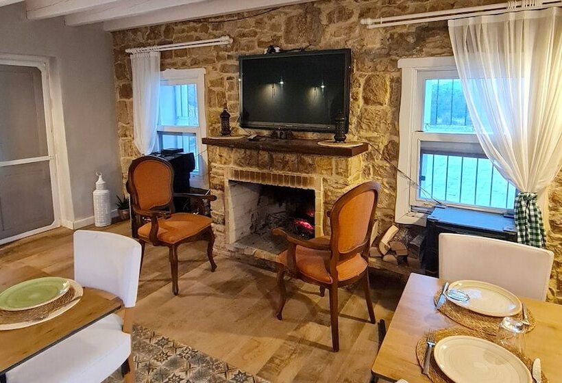 Otel Naturla Göl Evi