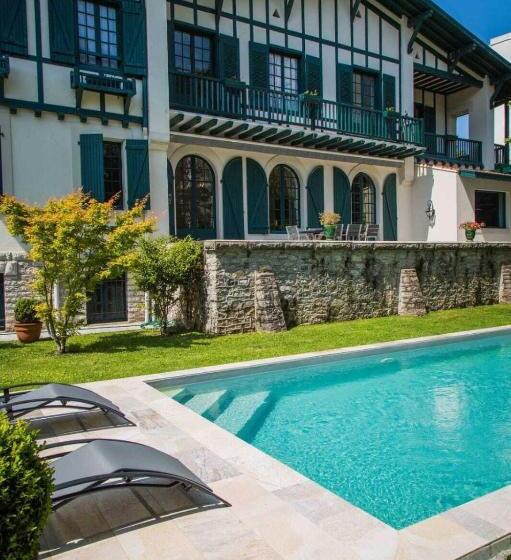 بنسيون Maison Cuevas