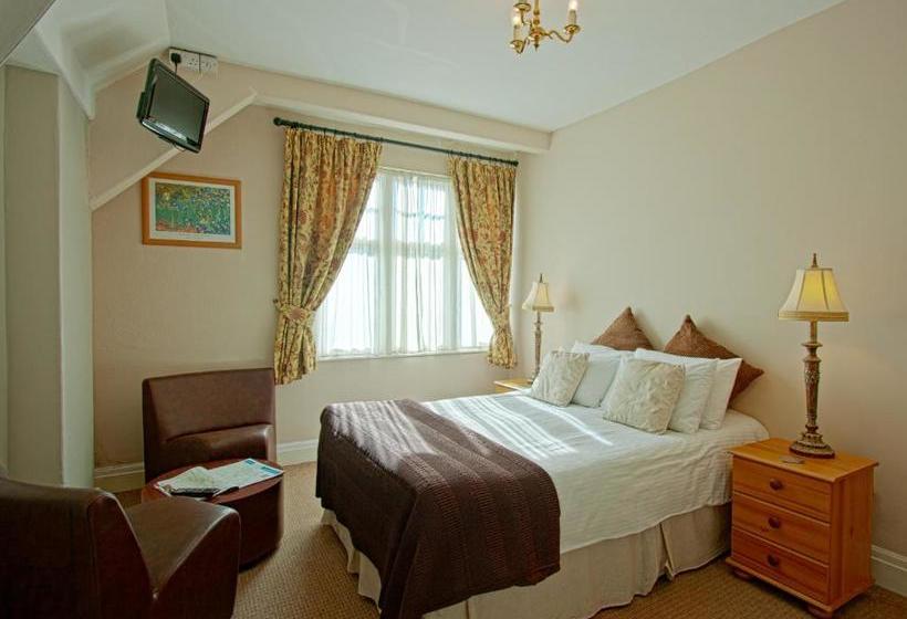 פנסיון Monties Guest House   Adults Only