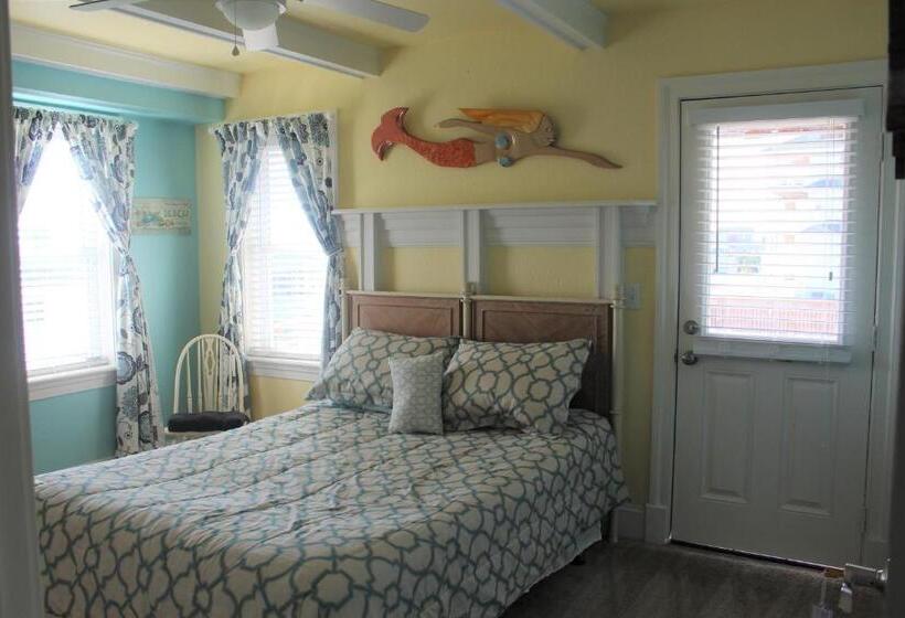 Pierhouse Bed & Breakfast