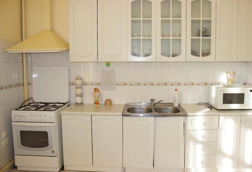 Platan Hostel