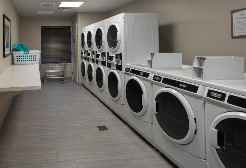 Staybridge Suites Phoenix – Biltmore Area, An Ihg