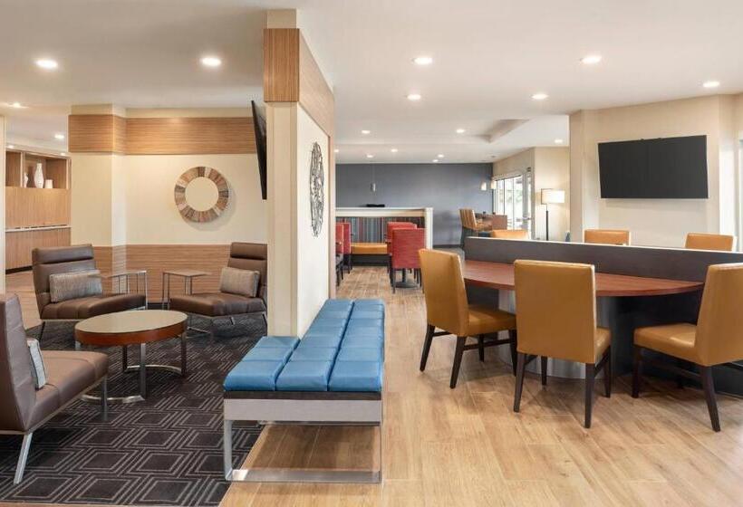 Towneplace Suites By Marriott Janesville